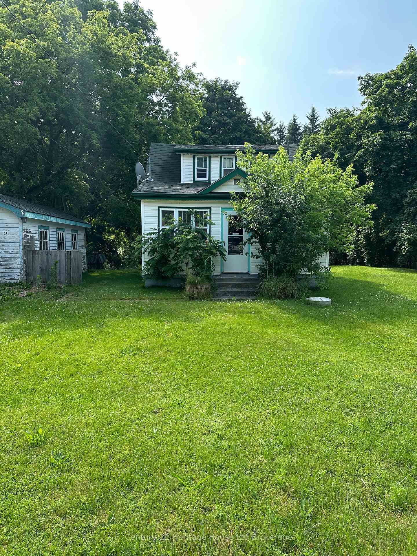 Property Photo:  64 Frederick Street  ON N4S 7W1 