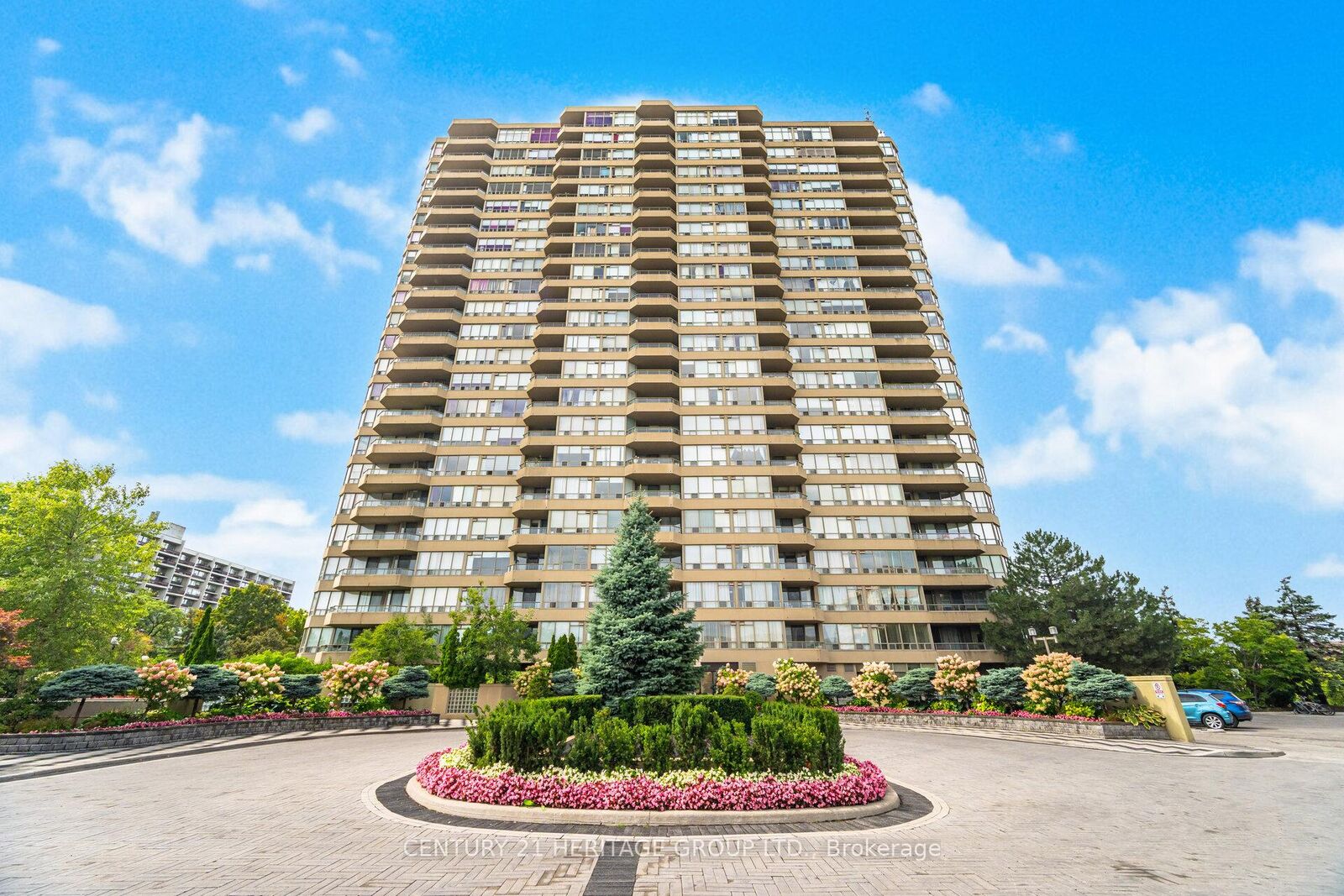 Property Photo: 10 Torresdale Avenue 910 ON M2R 3V8