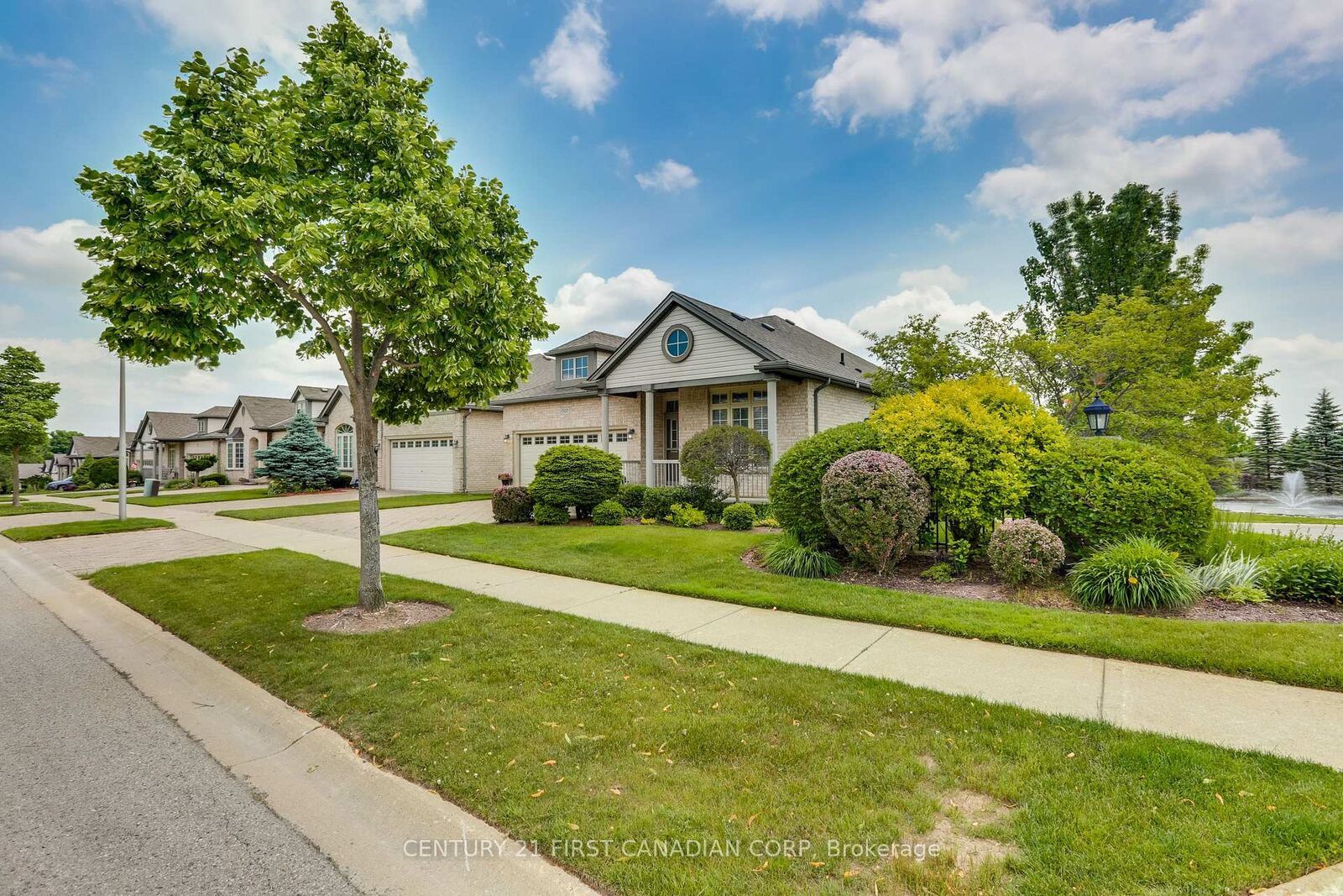 Property Photo: 507 Blue Jay Drive ON N5X 4K7