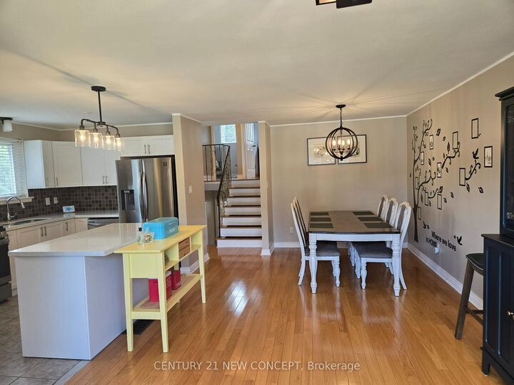 Property Photo: 412 Melores Drive ON L7L 4T8