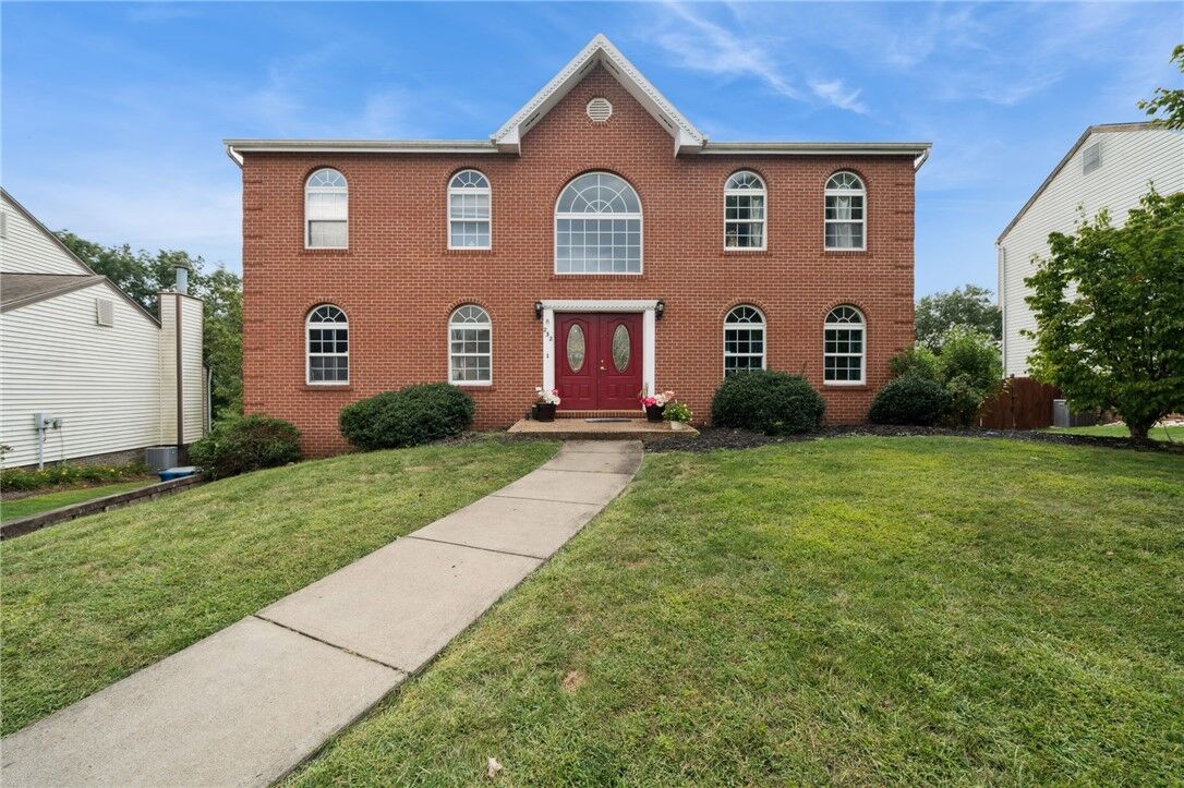 Property Photo:  232 Carriage Blvd  PA 15239 