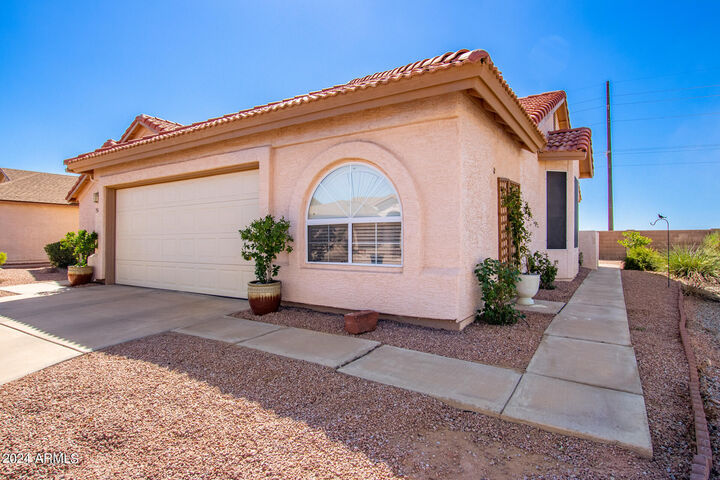 Property Photo:  1543 E Gleneagle Drive  AZ 85249 