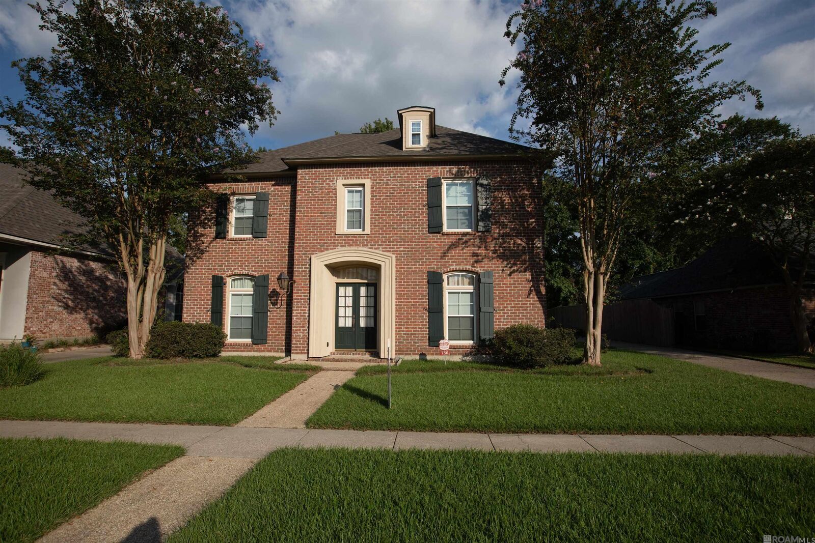 Property Photo:  750 Wheatsheaf Dr  LA 70810 