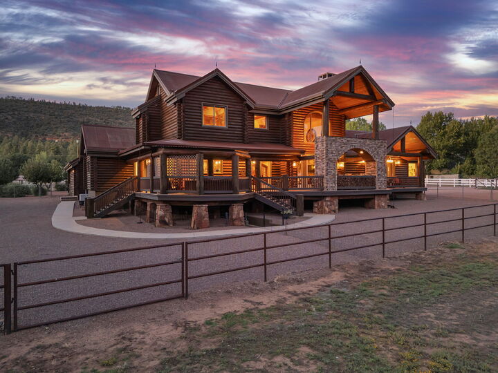 Property Photo:  9361 Juniper Road  AZ 85544 