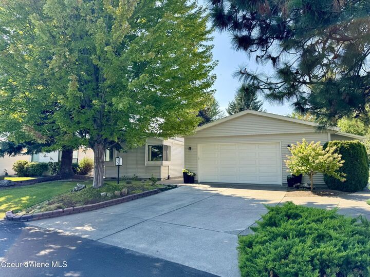 Property Photo: 1563 W Woodlawn Dr ID 83835