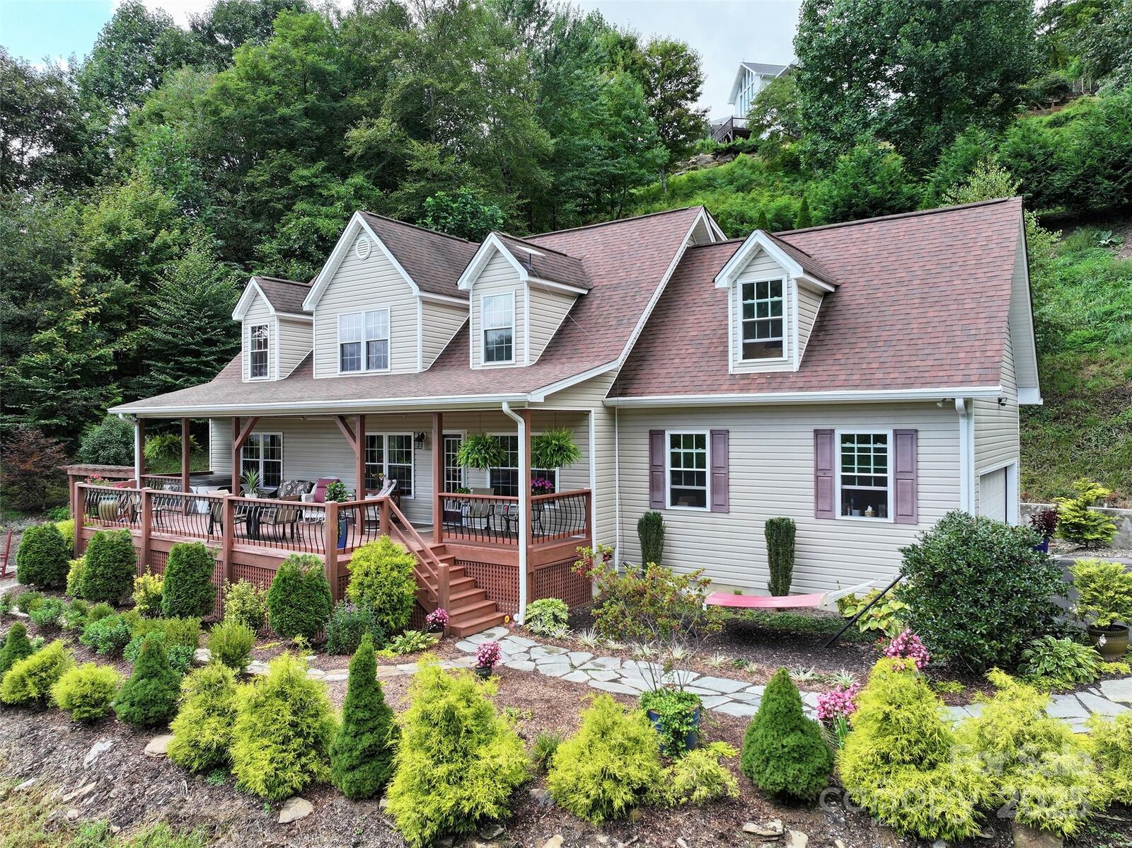 Property Photo:  202 Inverness Drive  NC 28785 