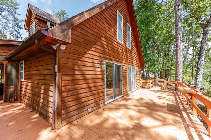Property Photo:  253 Nors Way  NC 28746 