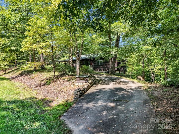 Property Photo:  526 Shannons Walk  NC 28746 