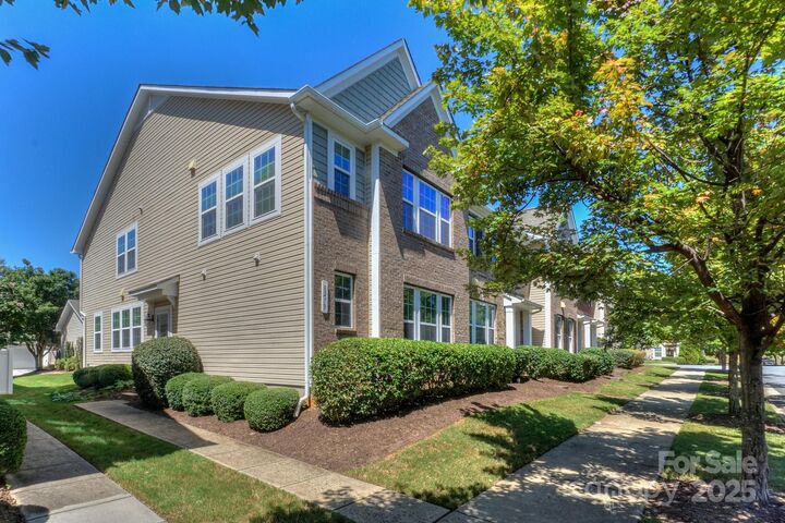 Property Photo:  8273 Viewpoint Lane  NC 28031 