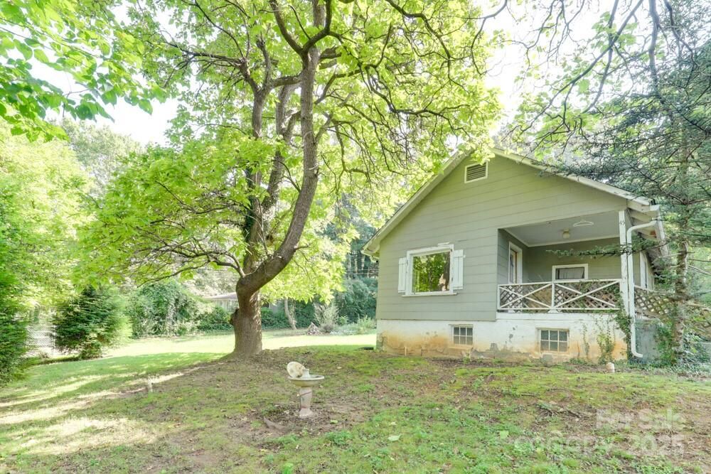 Property Photo:  45 First Street  NC 28803 