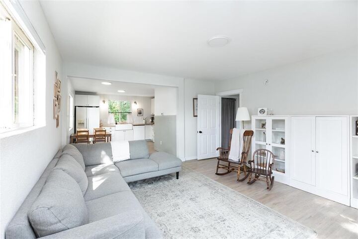 Property Photo:  545 Barkman Avenue  MB R5G 0H8 