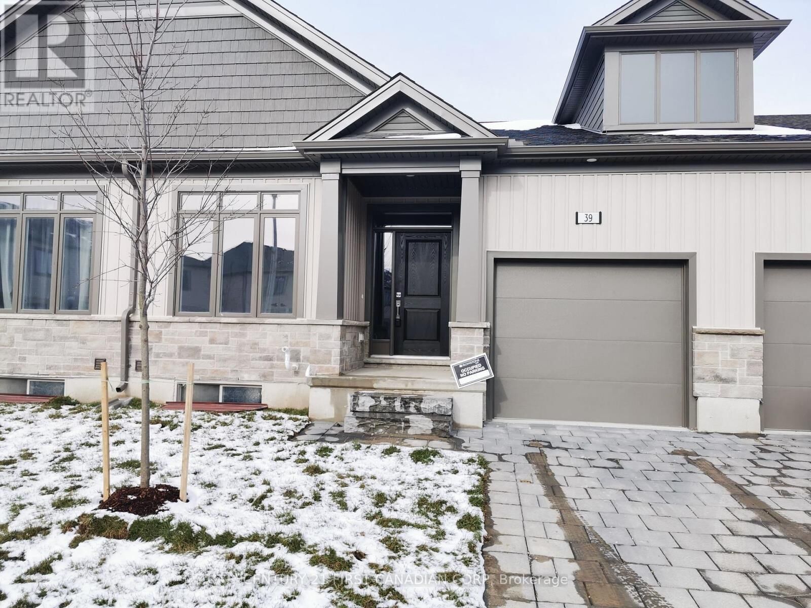 Property Photo: 745 Chelton Road 39 ON N6M 0A2