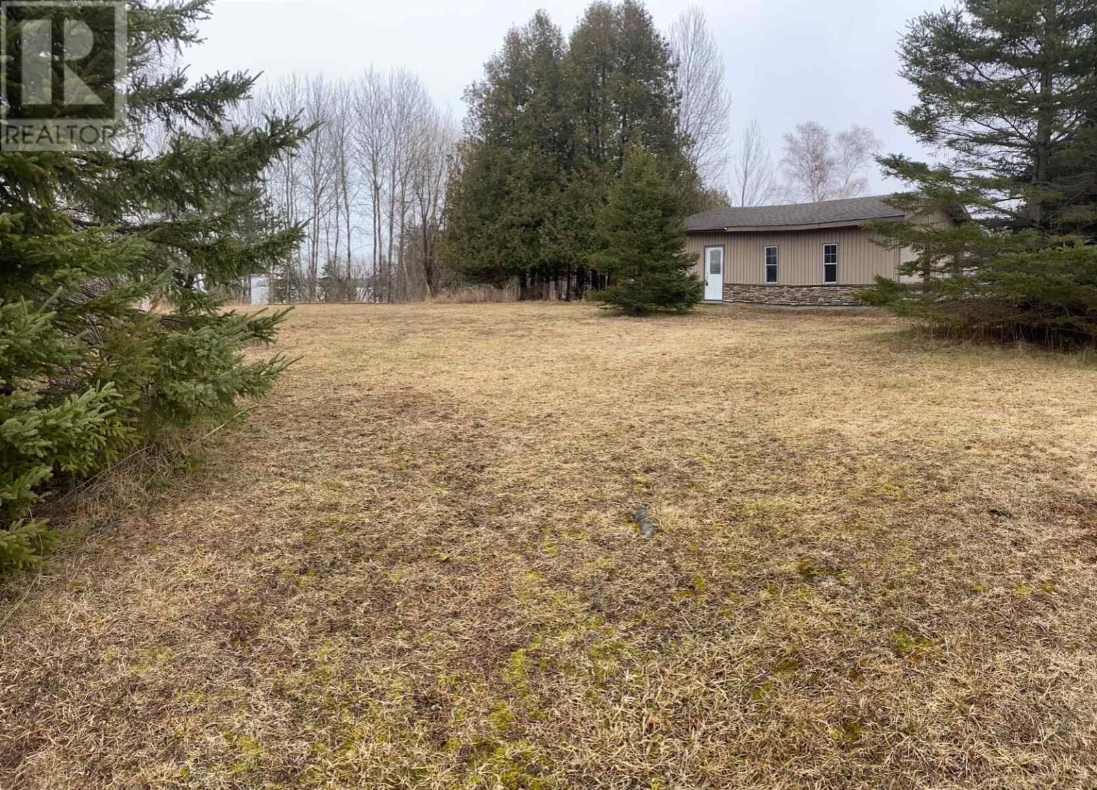 Property Photo:  1310 Maple St  ON P0R 1G0 