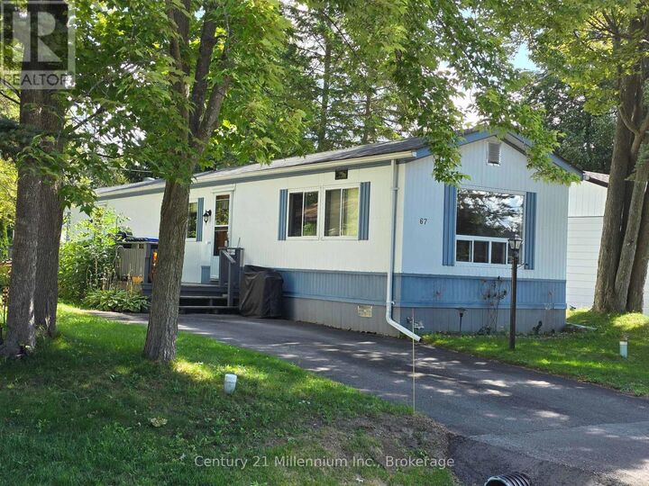 67 Georgian Glen Drive  Wasaga Beach ON L9Z 1K8 photo