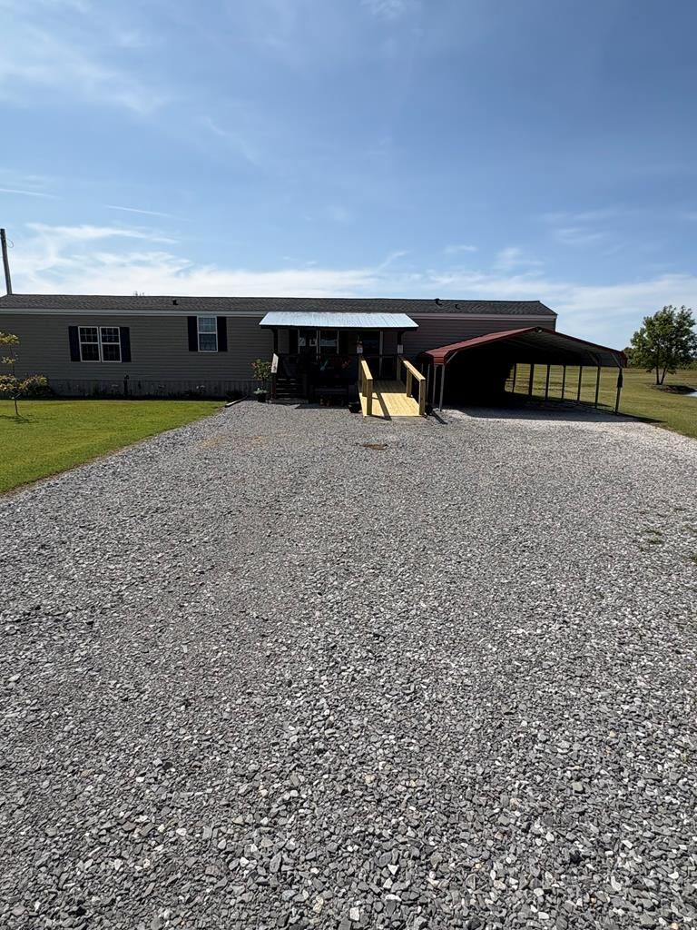 Property Photo:  456 Grassy Lake Road  AR 72331 