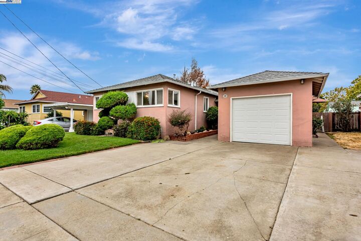 Property Photo:  1315 Mersey Ave  CA 94579 