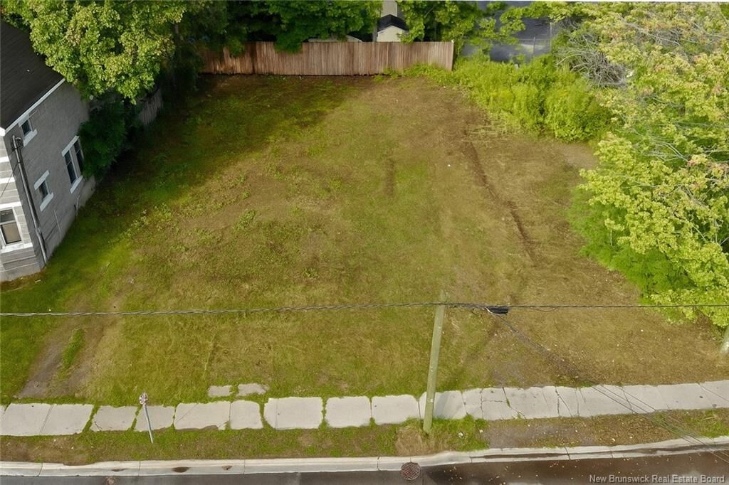 Property Photo:  180 Dominion Street  NB E1C 6H1 