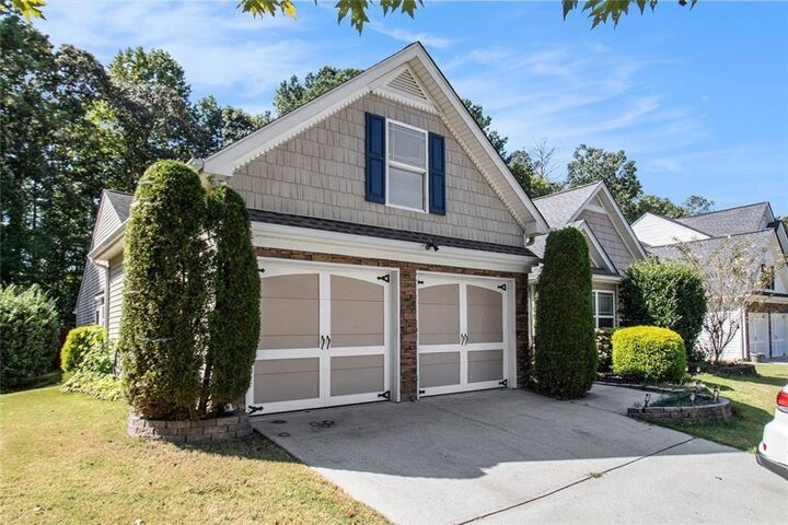 Property Photo:  615 Hemlock Court  GA 30180 