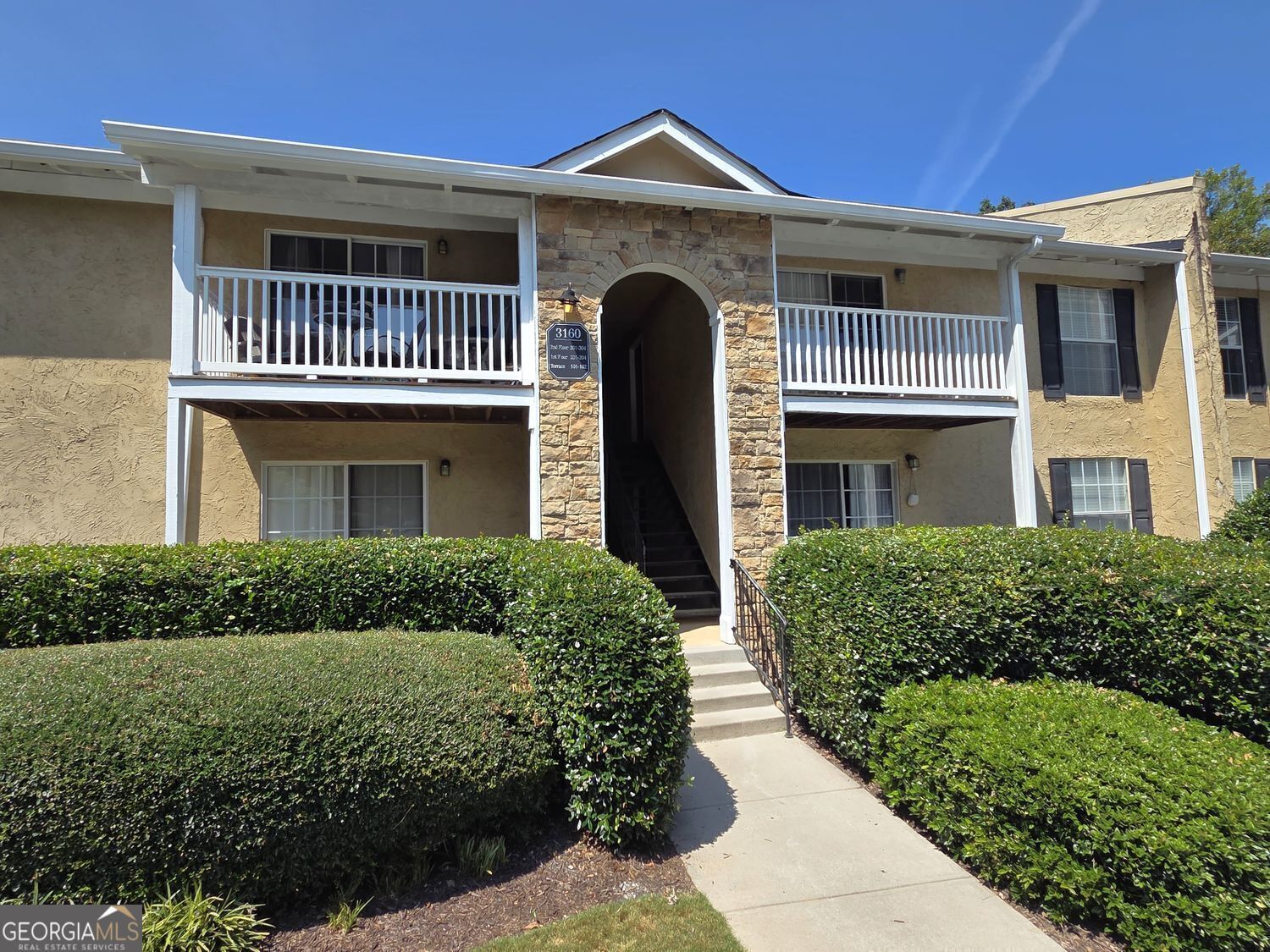 Property Photo: 3160 Seven Pines Court 302 GA 30339