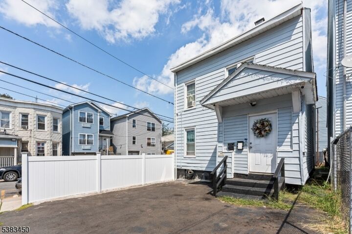 Property Photo: 1 Park Pl NJ 07524