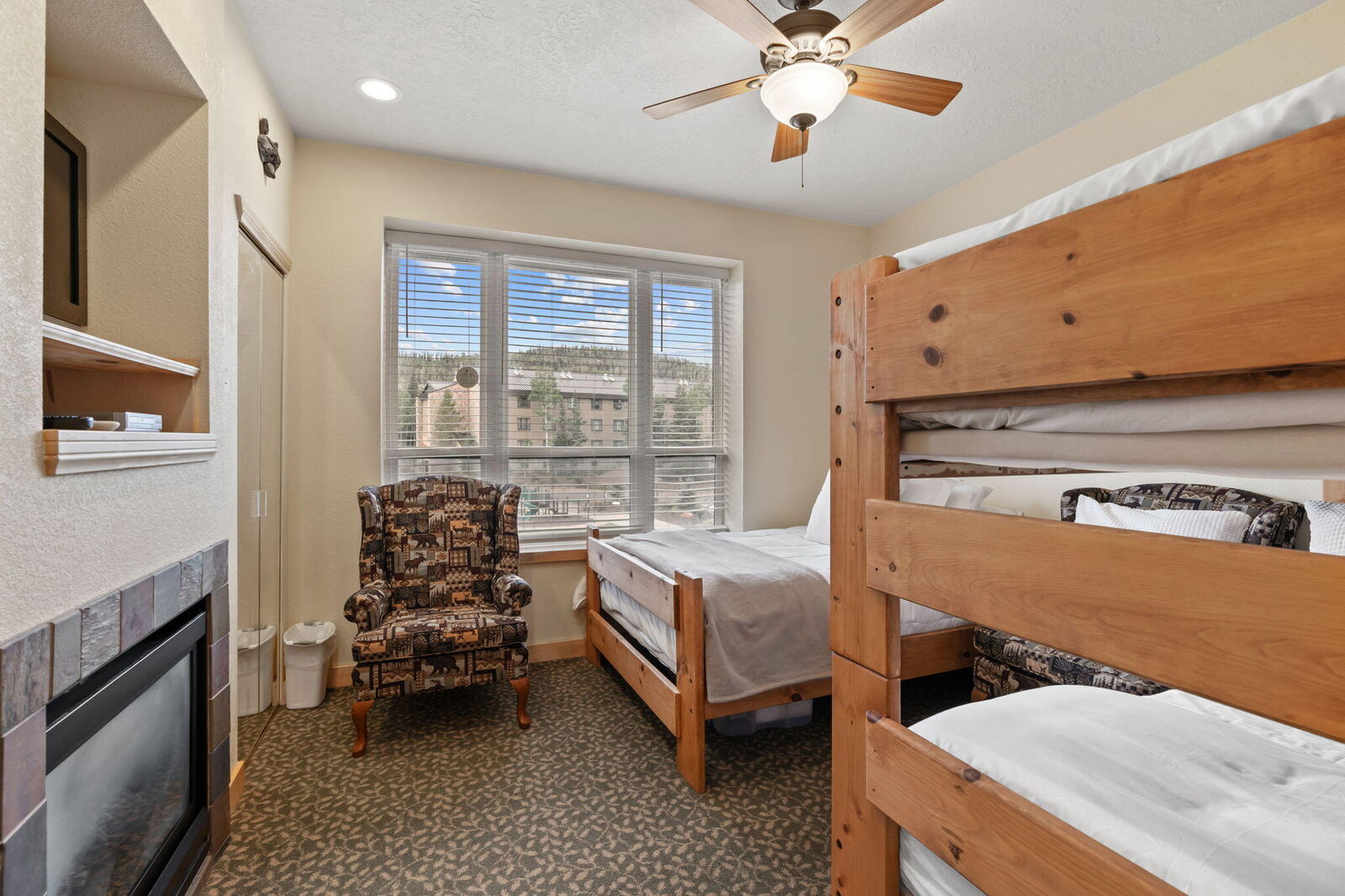 Property Photo:  223 Hunter Ridge #2314  UT 84719 
