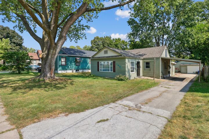 Property Photo:  1431 E 15th Street  IA 50316
