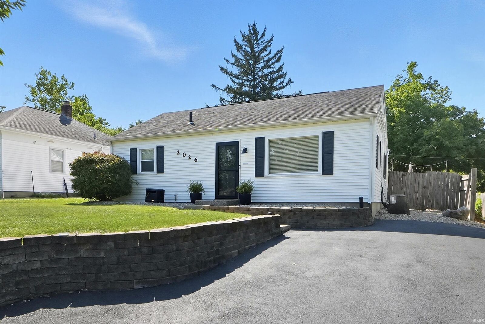 Property Photo: 2026 Sunnymede Drive IN 46803-3156