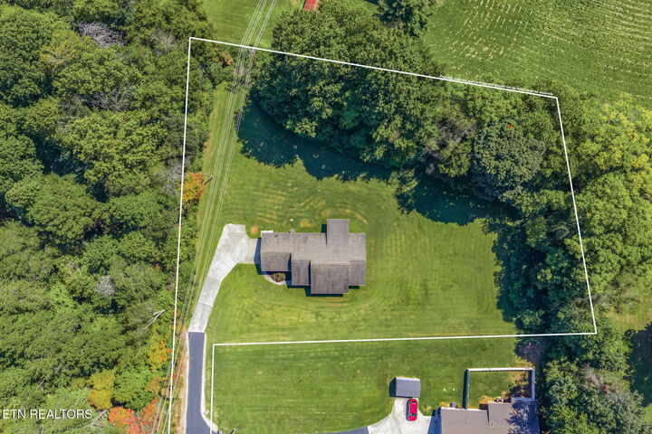 Property Photo:  2528 Peach Orchard Rd  TN 37803 