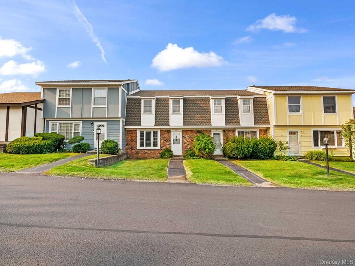 Property Photo:  39 Sunny Brook Circle  NY 12528 