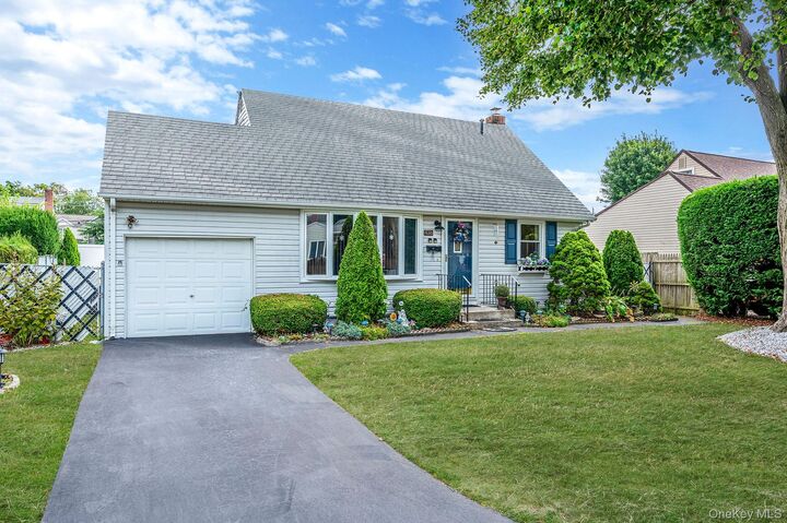 Property Photo: 436 N Ontario Avenue NY 11757