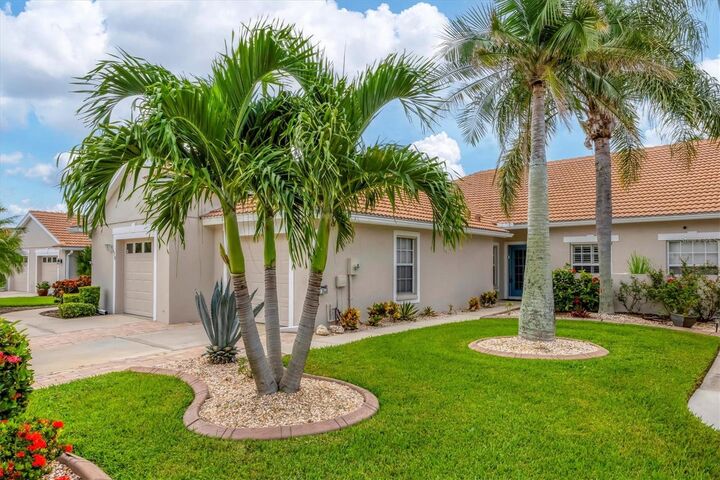Property Photo:  640 Back Nine Drive  FL 34285 