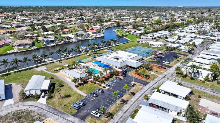 Property Photo:  4 N Flora Vista Street  FL 34223 