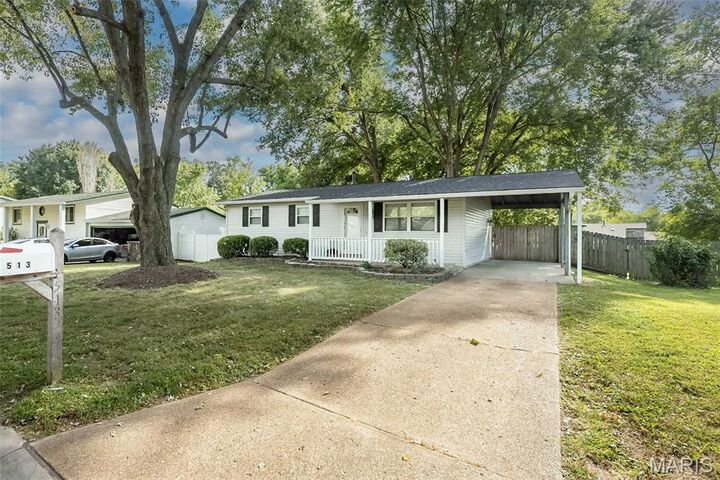 Property Photo:  513 Harvest Drive  MO 63304 