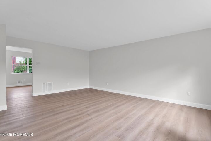 Property Photo:  41 Kitty Court  NJ 08724 