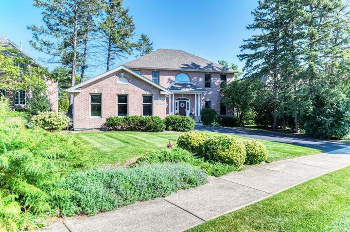 Property Photo: 218 Tiffany Lane IL 60172