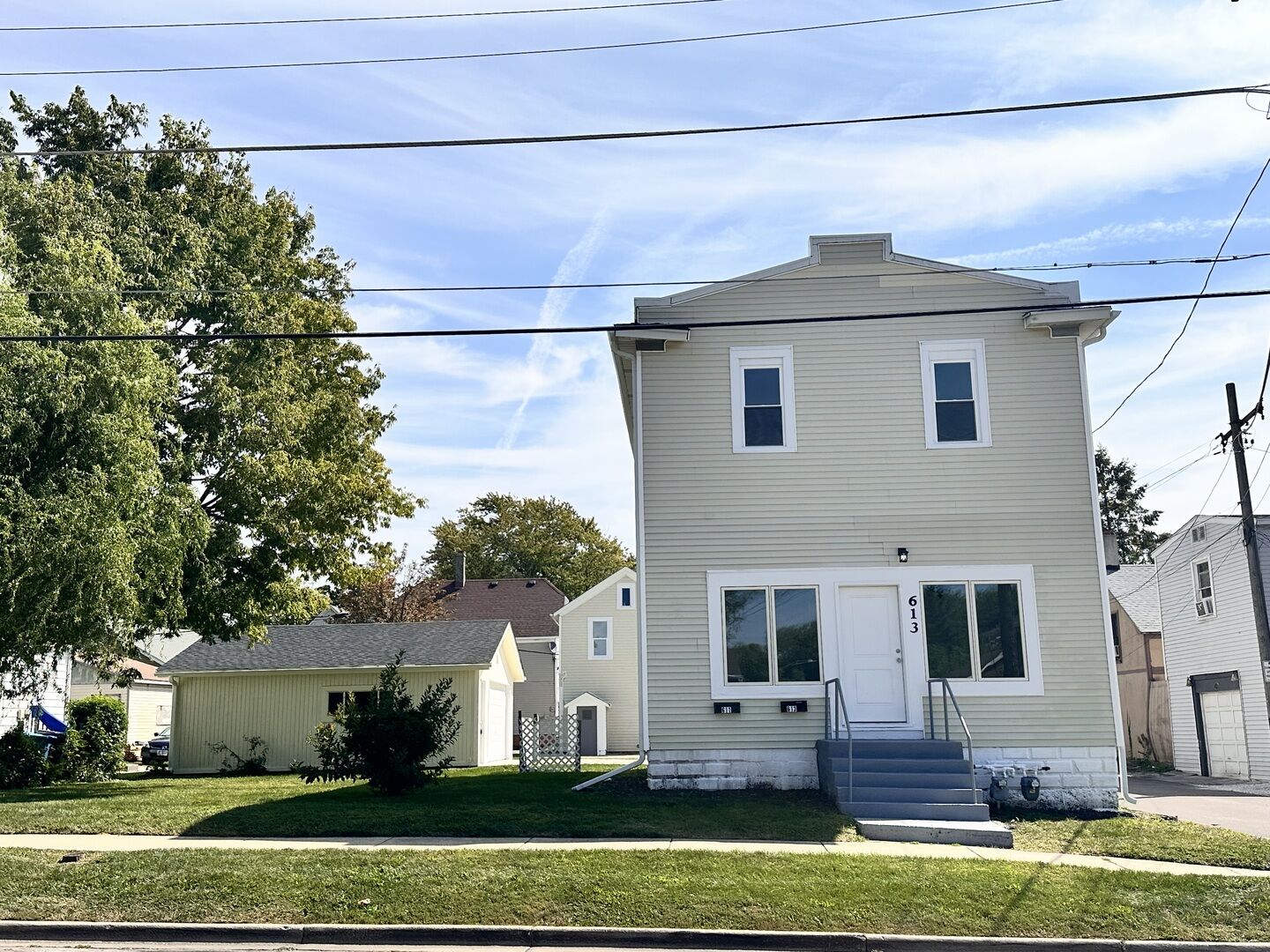 Property Photo: 611-613 High Street IL 60505