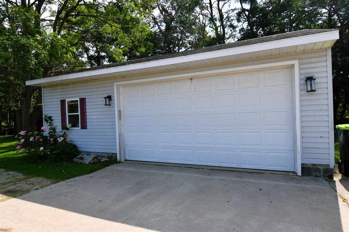 Property Photo:  206 W Carpenter  MI 49720 