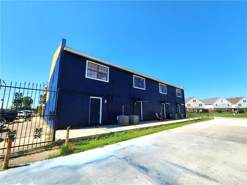Property Photo: 4257 Lac St Pierre Drive C LA 70058