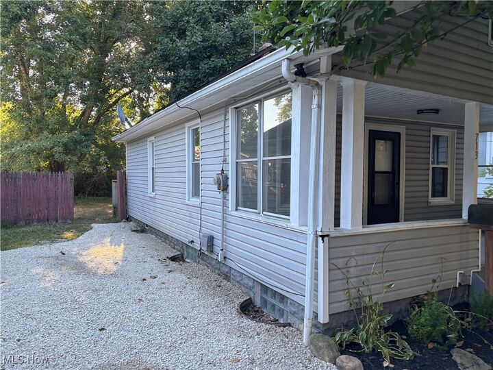 Property Photo:  713 Virginia Avenue  OH 44306 