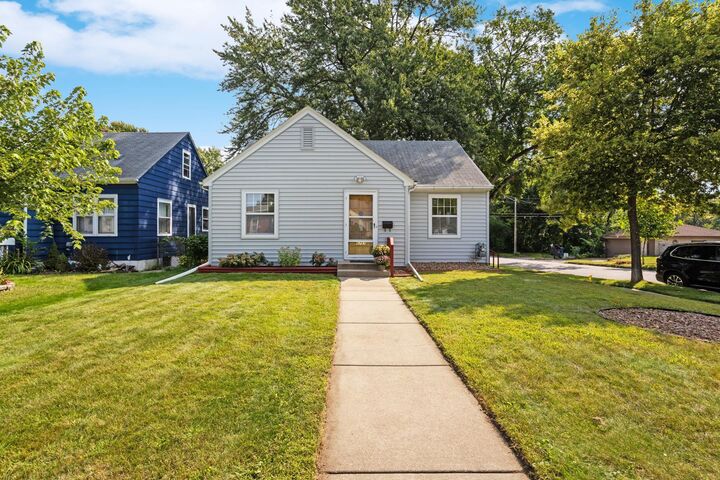 Property Photo:  5757 23rd Avenue S  MN 55417 