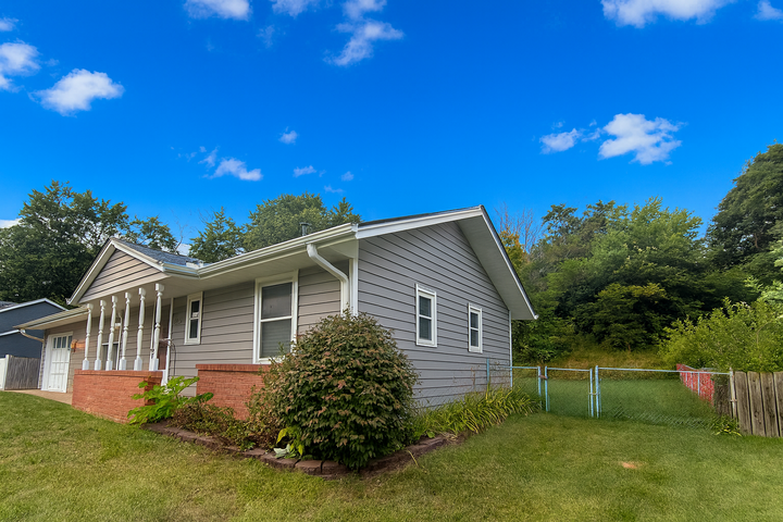 Property Photo: 7928 Hillside Trail S MN 55016