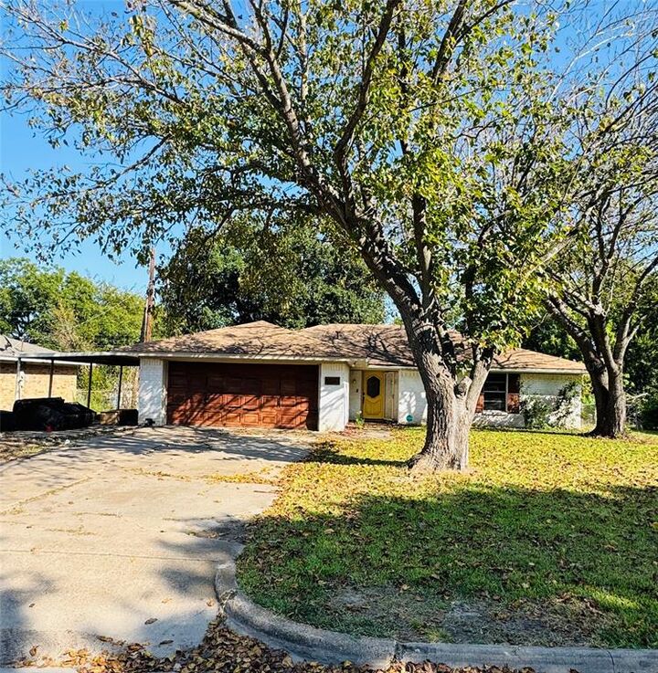 708 Meadow Lane  Mexia TX 76667 photo