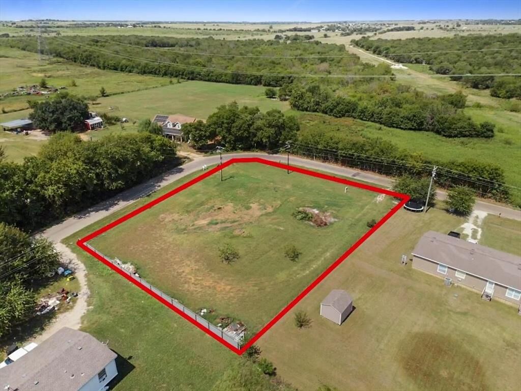 Photo de la propriété:  8232 County Road 508  TX 76009 