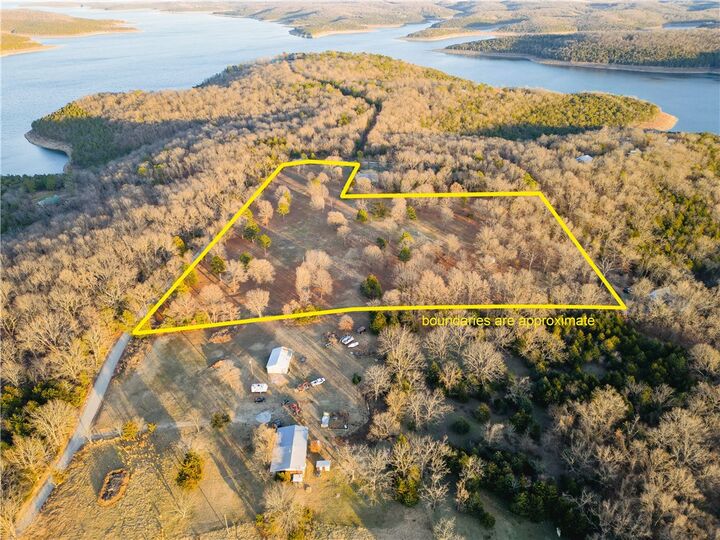 Property Photo:  1319 Marion County 8036  AR 72668 