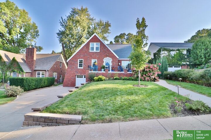 Property Photo:  5139 Parker Street  NE 68104 