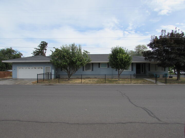 110 NE Idlewood Street  Prineville OR 97754 photo