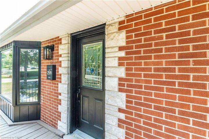 Property Photo:  259 Greenfield Avenue  ON N2C 1C8 