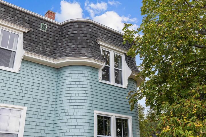 Property Photo:  171 Fitzroy  PE C1N 1H4 