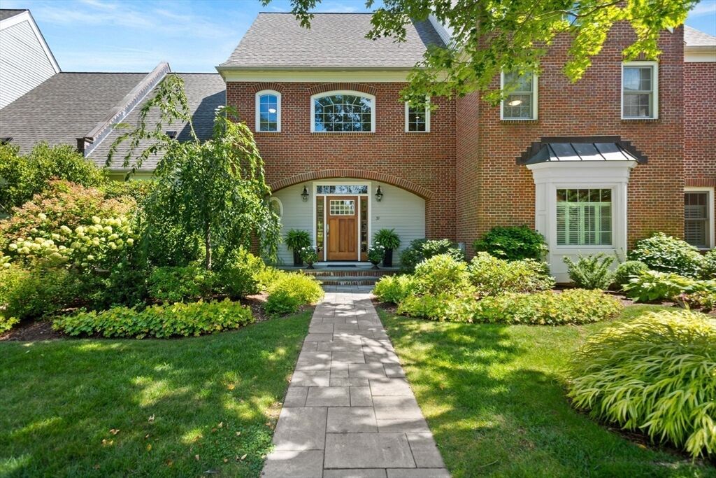 Property Photo:  39 Davis Brook Drive 39  MA 01760 