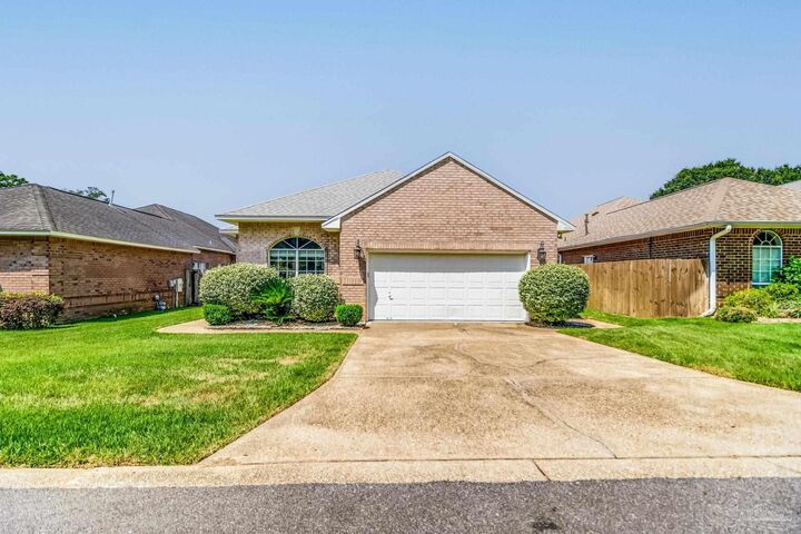 3023 Oak Pointe Dr  Pensacola FL 32505 photo